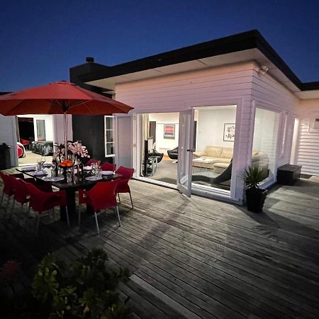 Ocean Front East End Beach House New Plymouth Buitenkant foto