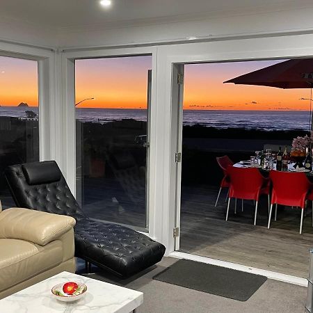 Ocean Front East End Beach House New Plymouth Buitenkant foto