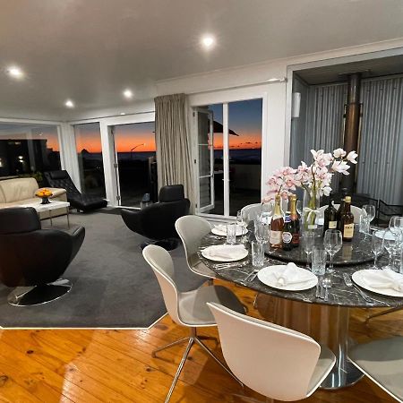 Ocean Front East End Beach House New Plymouth Buitenkant foto