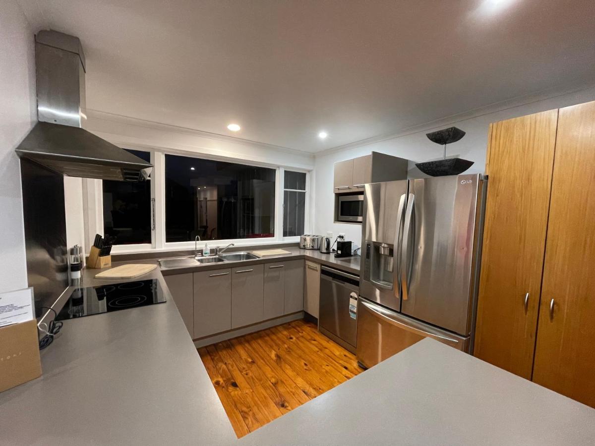 Ocean Front East End Beach House New Plymouth Buitenkant foto