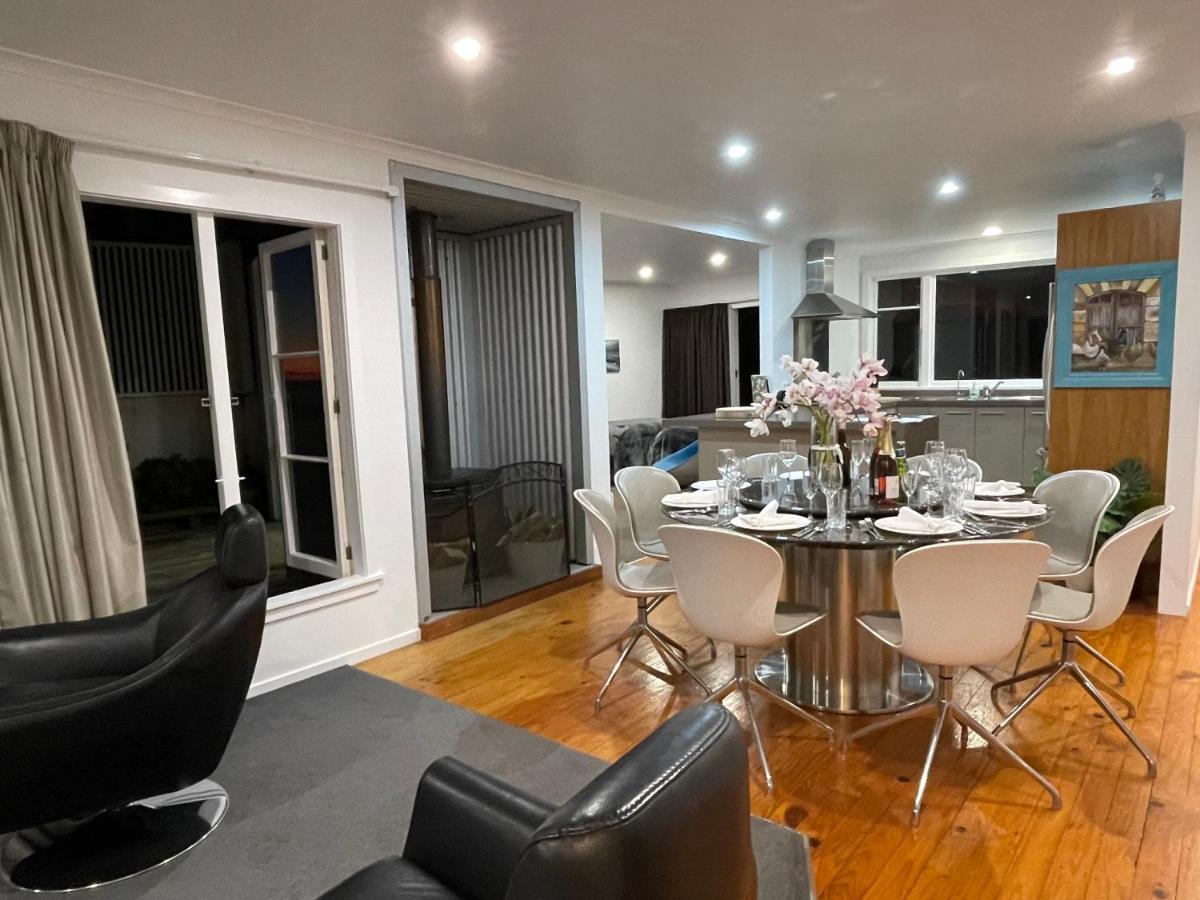 Ocean Front East End Beach House New Plymouth Buitenkant foto