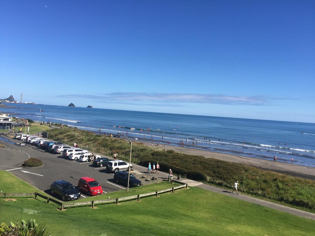 Ocean Front East End Beach House New Plymouth Buitenkant foto