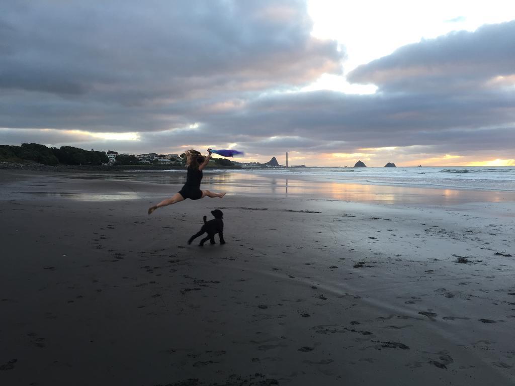 Ocean Front East End Beach House New Plymouth Buitenkant foto